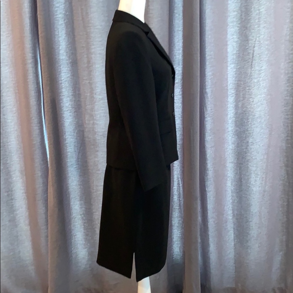 Tahari Jacket/Blazer & Skirt Suit Black EUC 8P - Picture 10 of 14